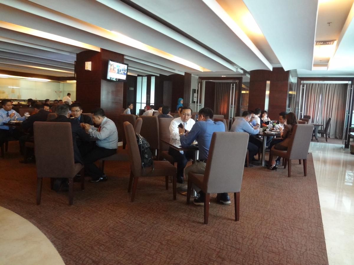 מלון צ'יקראנג President Executive Club מראה חיצוני תמונה